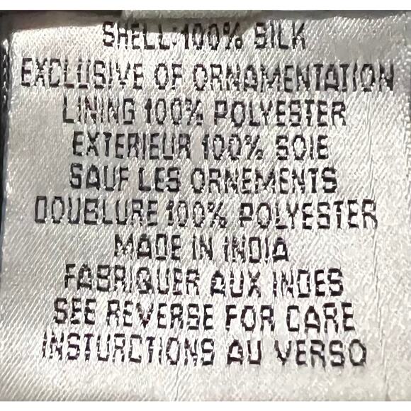 Papell Boutique Vintage Evening Jacket
100% Silk Sequin Beaded Women’s Size M - Picture 11 of 11